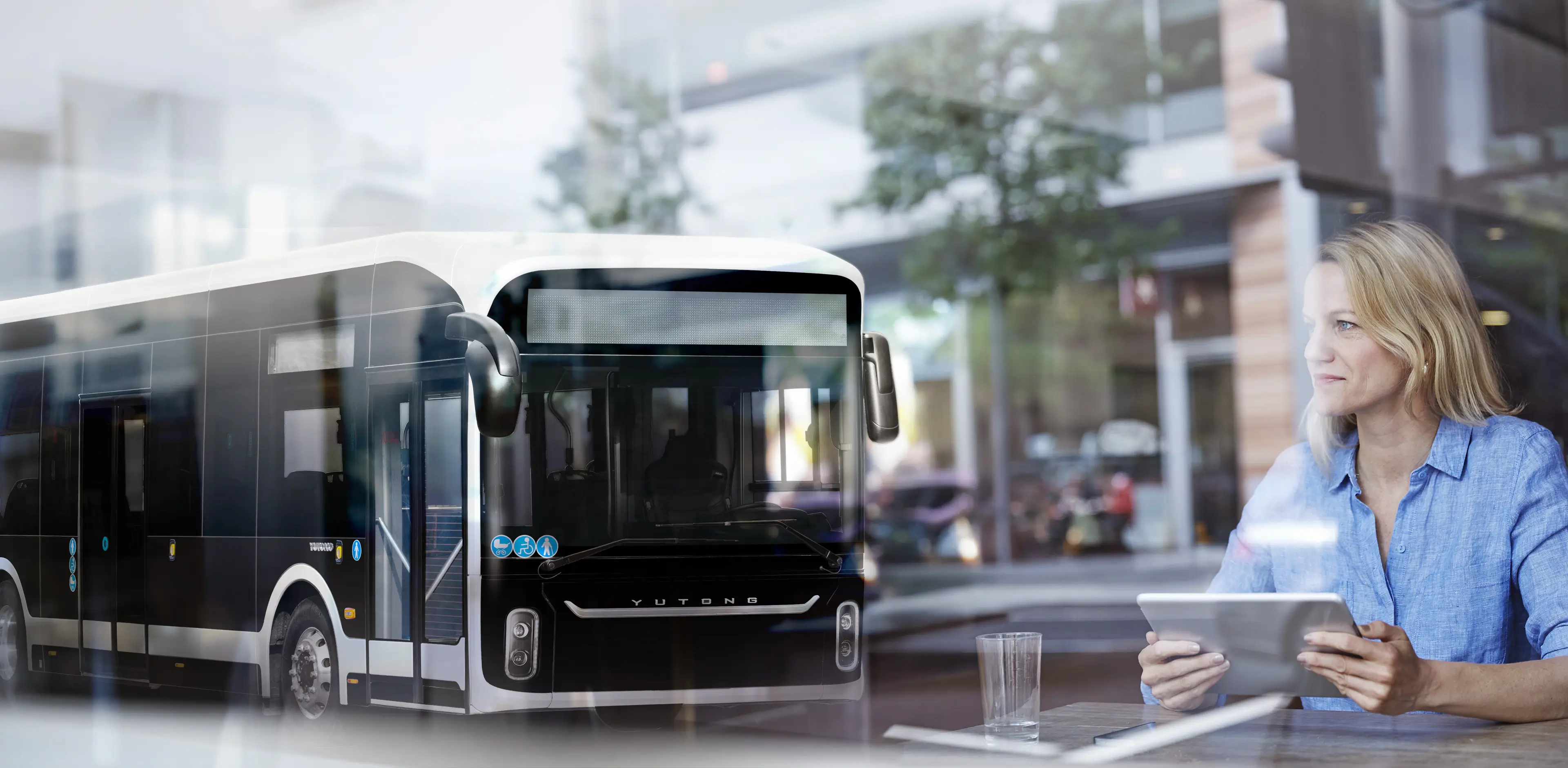 Electric Bus with Elegant Looking
